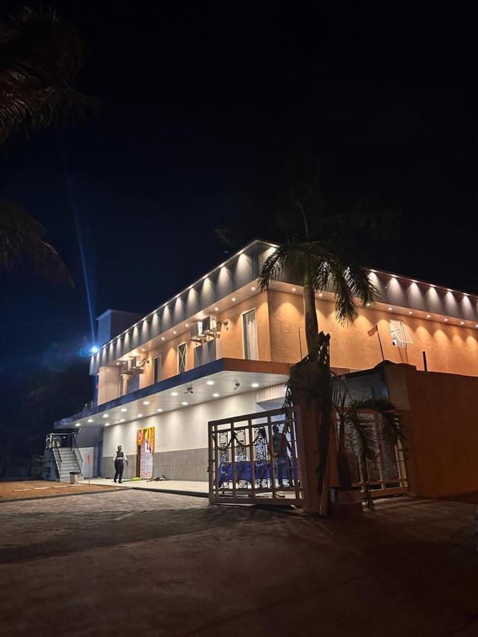 Jp Garden & Lawn Otel Sasupāda Dış mekan fotoğraf